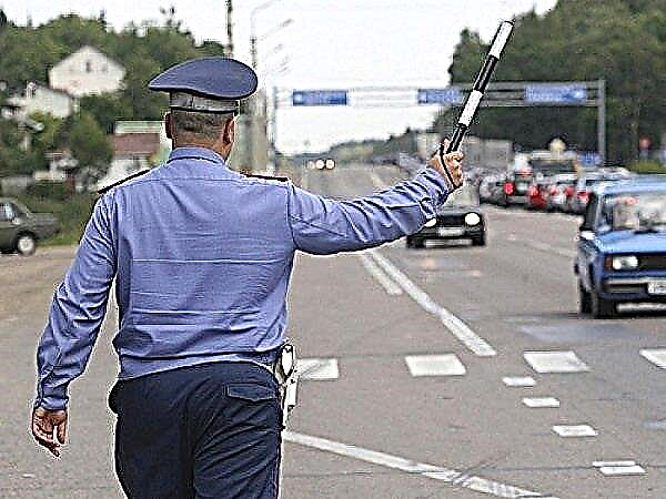 Jak prawidłowo zachowywać się z inspektorem policji drogowej