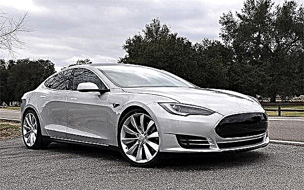 Problema de întreținere a Tesla Motors în Michigan