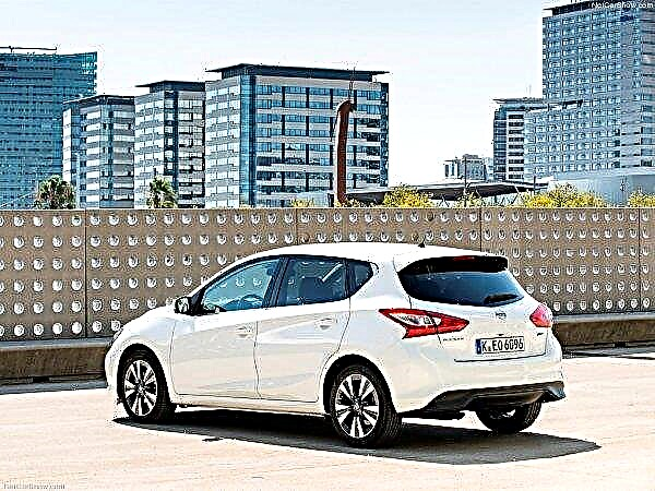 Nissan Pulsar 2015 - a worthy competitor to the reference VW Golf