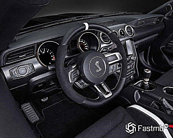 Anúncio do preço do Ford Mustang Shelby 2016