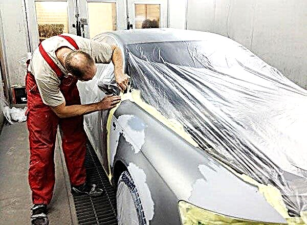Preparing the Audi A6 for painting